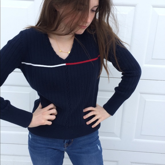Vintage Tommy Hilfiger Sweater! - Picture 3 of 4